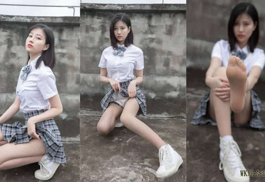 清纯素人小模特儿【仔然】大尺度2❤️修长美腿 超薄的肉丝大长腿【265M】